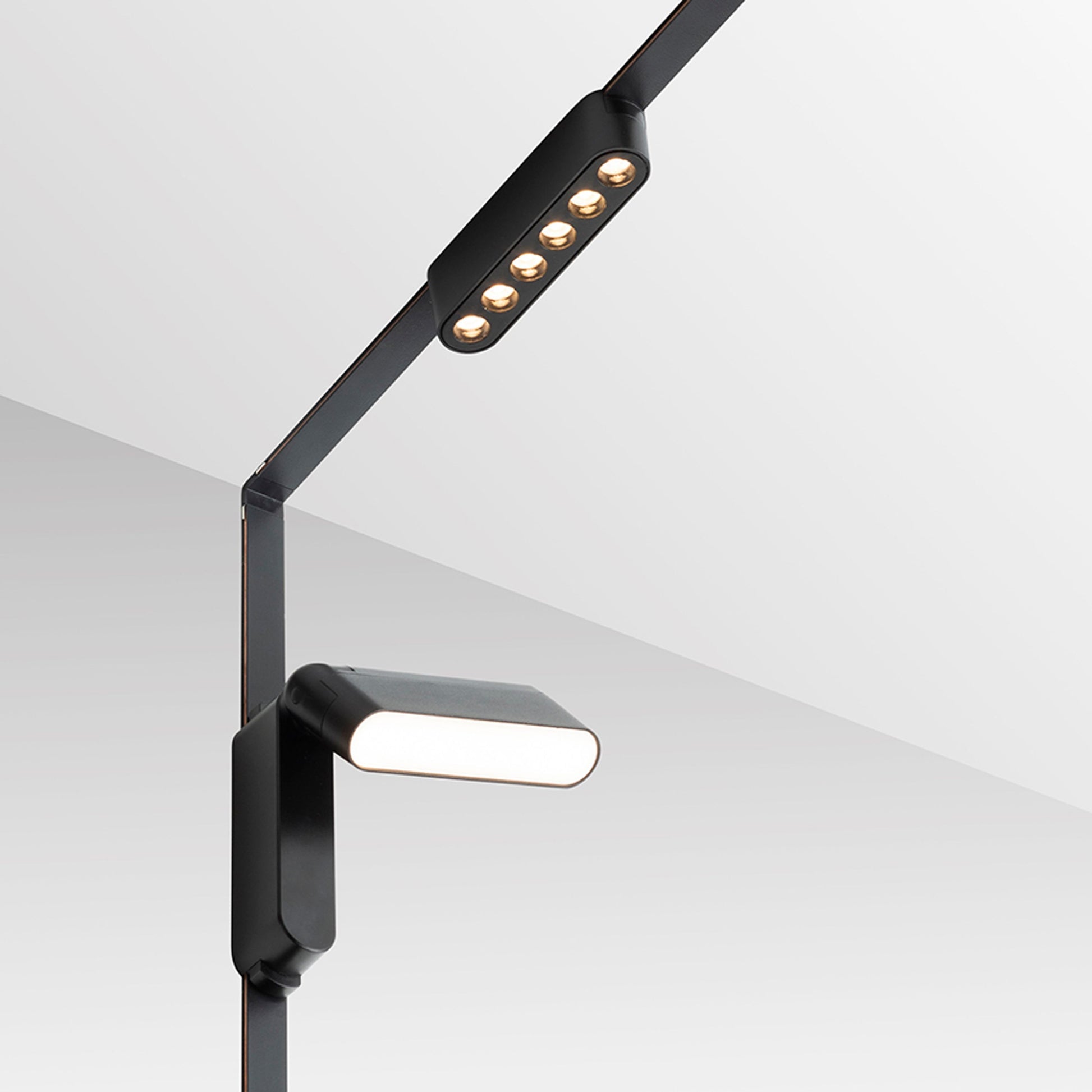 RENDL Ultra-thin track system OXANA 11 for the VEGA/WAVE system black  24= LED 6W 24°  3000K 4000K 6500K R14323 6